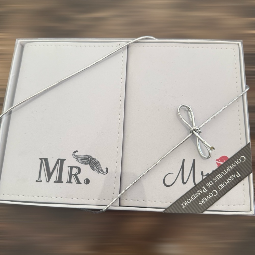 Elegant White Mr. & Mrs. Passport Covers